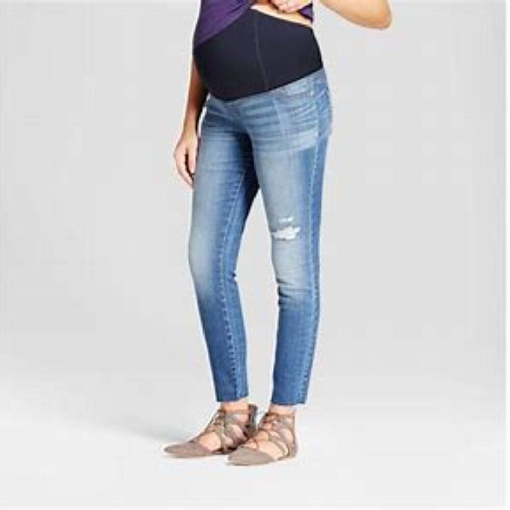 Ingrid & Isabel Women's Maternity Jeans Flare Leg Distressed Style Size 10